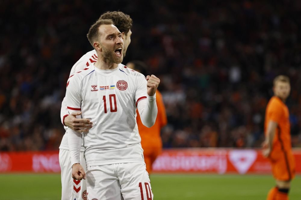 Absolut fenomenal! Christian Eriksen a revenit pe teren la națională după infarctul suferit la Euro 2020 și a marcat în doar două minute_11