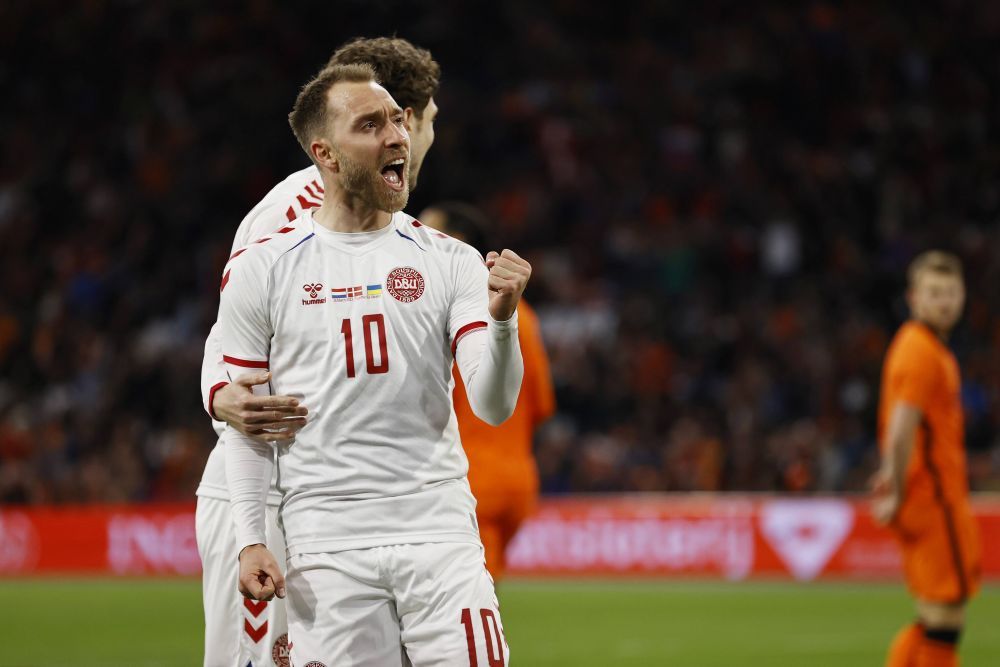 Absolut fenomenal! Christian Eriksen a revenit pe teren la națională după infarctul suferit la Euro 2020 și a marcat în doar două minute_11