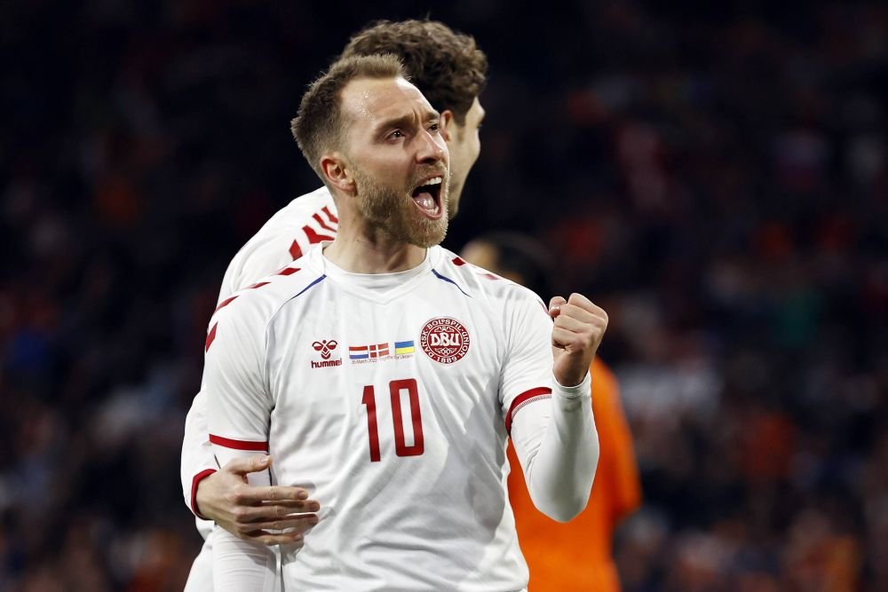 Absolut fenomenal! Christian Eriksen a revenit pe teren la națională după infarctul suferit la Euro 2020 și a marcat în doar două minute_15