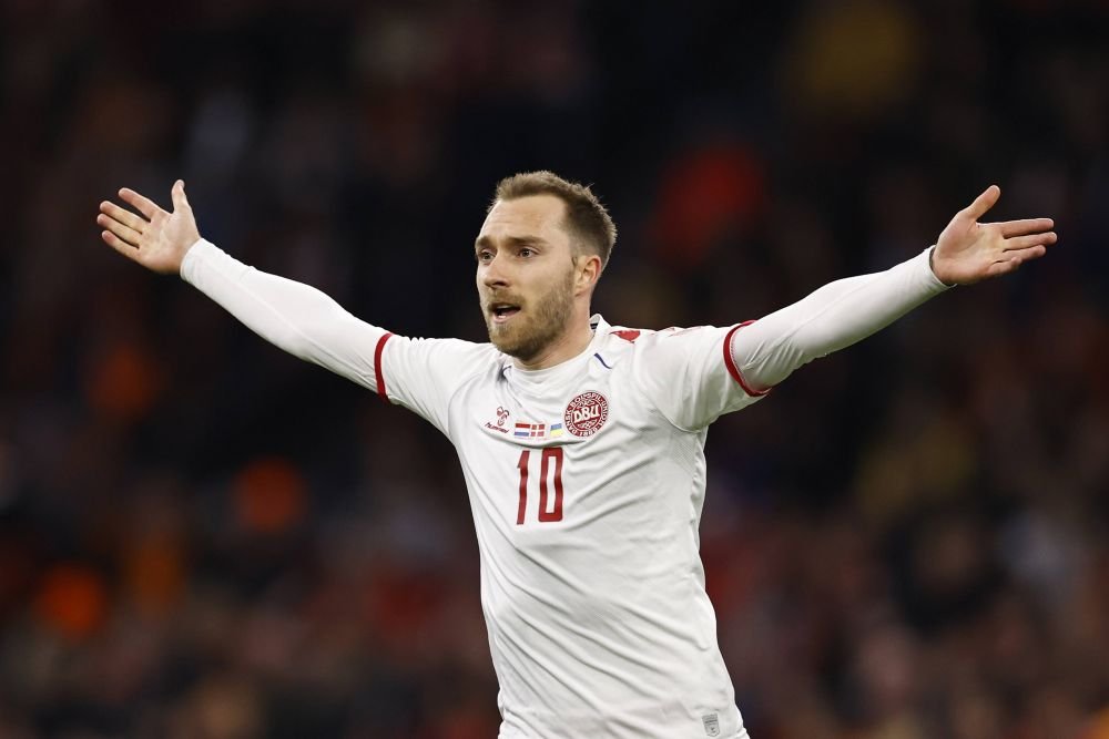 Absolut fenomenal! Christian Eriksen a revenit pe teren la națională după infarctul suferit la Euro 2020 și a marcat în doar două minute_19