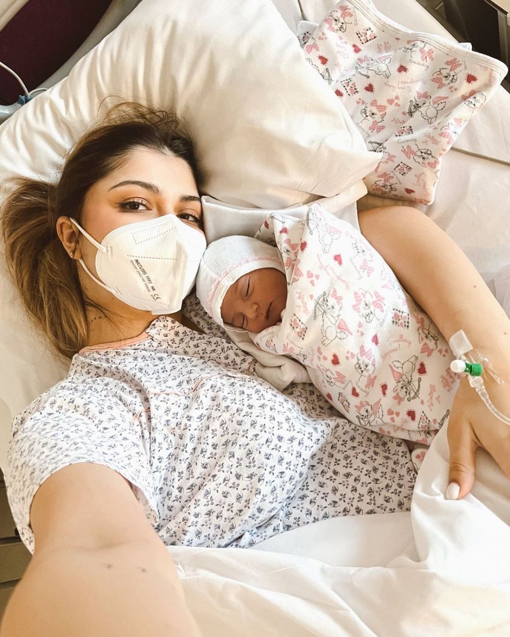 Iubita lui Cristi Manea a născut! Irina Deaconescu a publicat primele fotografii din spital și a dezvăluit numele inedit al fetiței _14