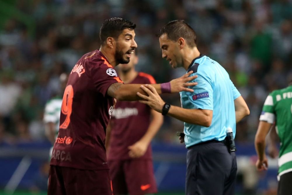 Atât de mare e Ovidiu Hațegan! Colecție impresionantă de imagini cu arbitrul român și starurile fotbalului mondial_8