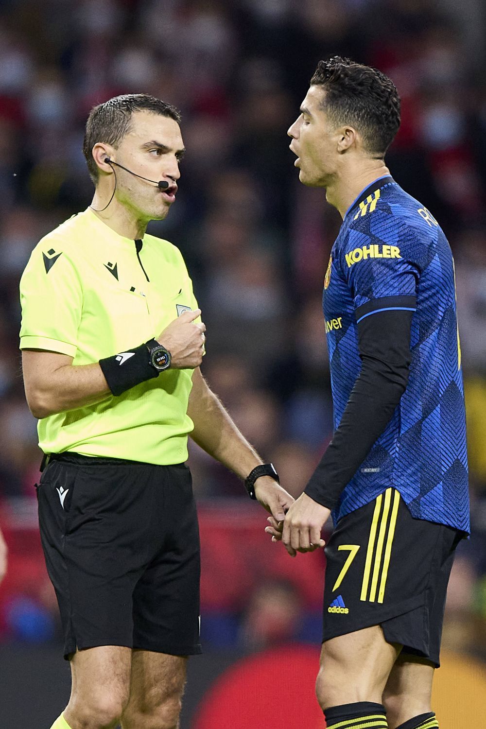 Atât de mare e Ovidiu Hațegan! Colecție impresionantă de imagini cu arbitrul român și starurile fotbalului mondial_15