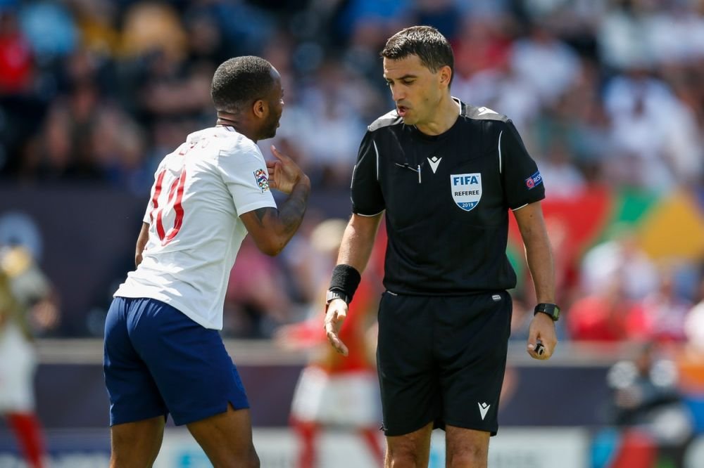 Atât de mare e Ovidiu Hațegan! Colecție impresionantă de imagini cu arbitrul român și starurile fotbalului mondial_19
