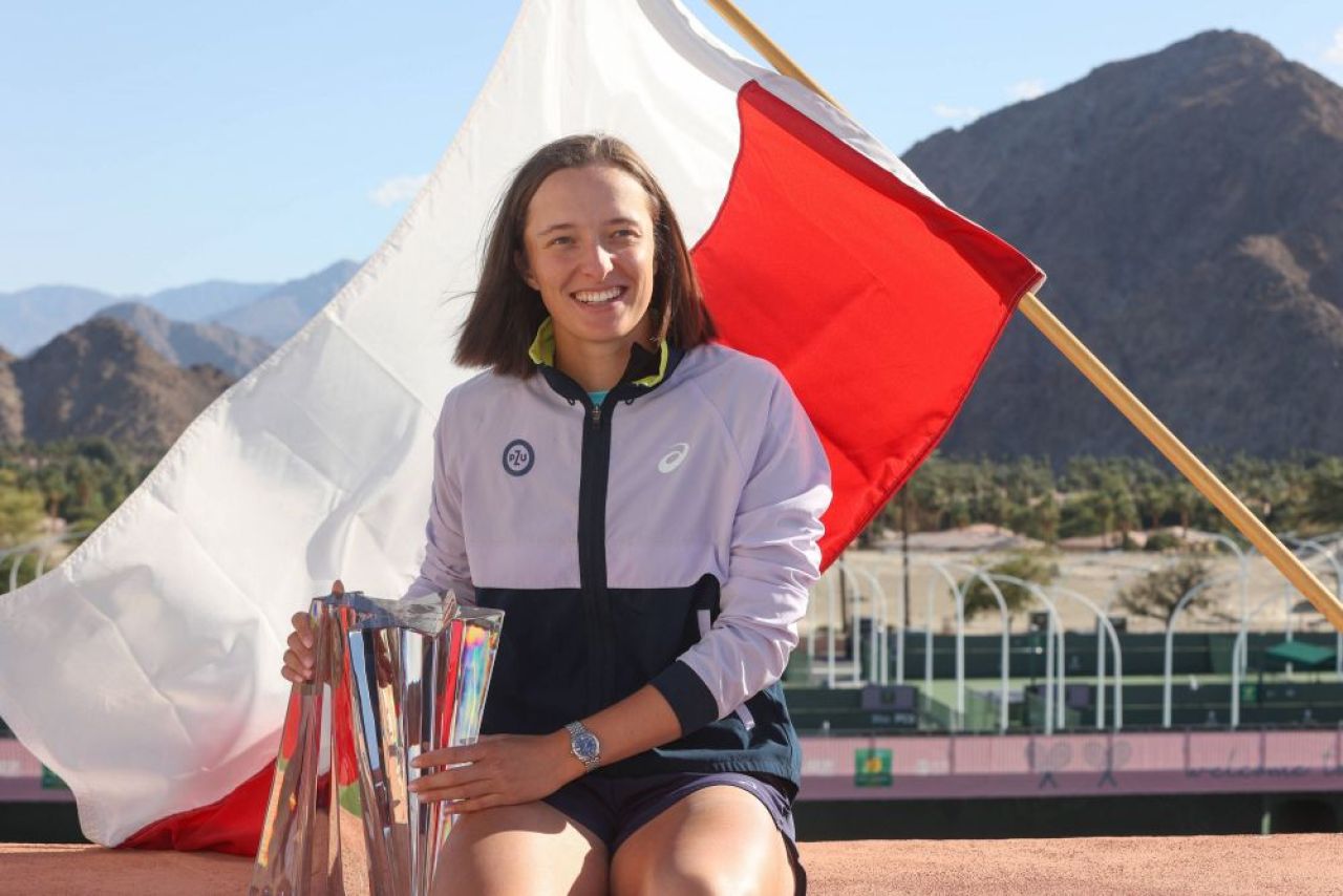 Noul lider WTA a împuns fără să vrea! Ce a spus poloneza Iga Swiatek despre absența Simonei Halep la barajul de Billie Jean King Cup_18