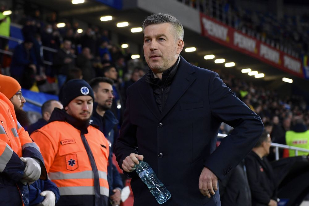 ”Nu a început deloc cu stângul”. Dragomir îl apără pe Edi Iordănescu și aruncă vina pe jucători_4