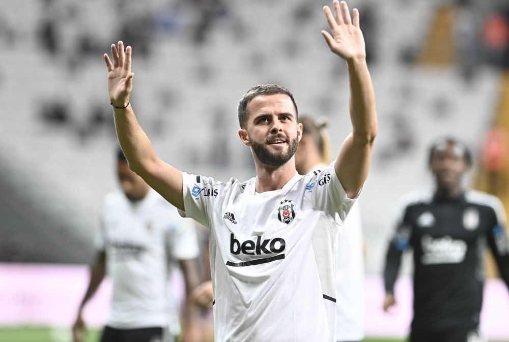 Starul dat afară de Koeman de la Barcelona îl laudă pe Xavi: ”Echipa arată diferit!”_3