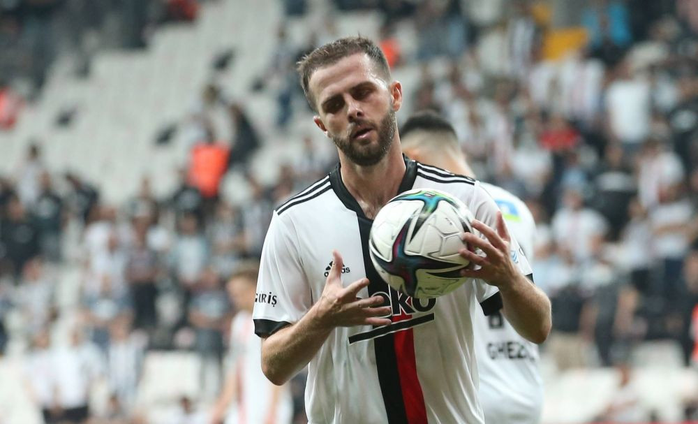 Starul dat afară de Koeman de la Barcelona îl laudă pe Xavi: ”Echipa arată diferit!”_4