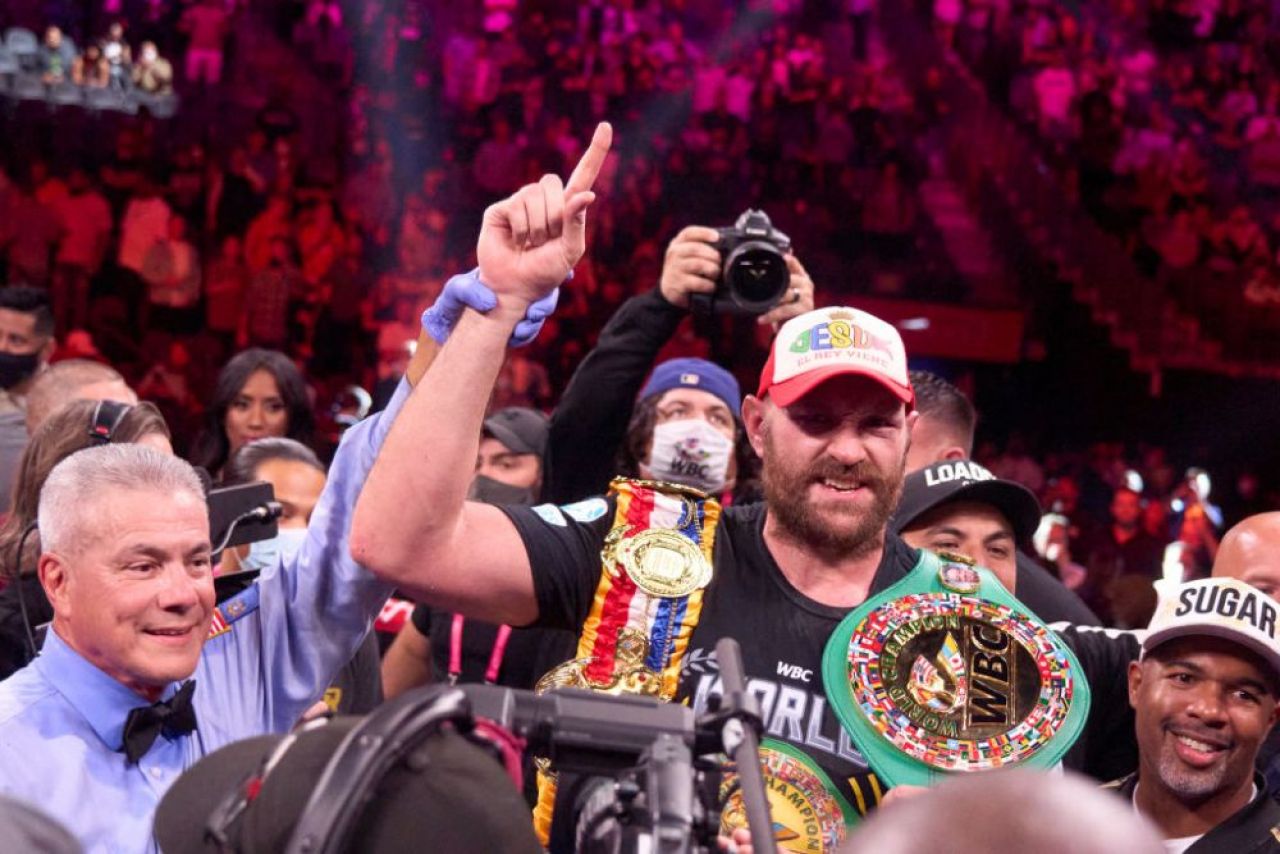 „Muntele Thor” îl provoacă pe campionul mondial Tyson Fury: „Să lupte și să simtă adevărata forță!”_9
