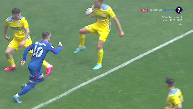 Penalty dubios primit de CSA Steaua în meciul cu Petrolul! Ploieștenii au contestat vehement decizia arbitrului_6