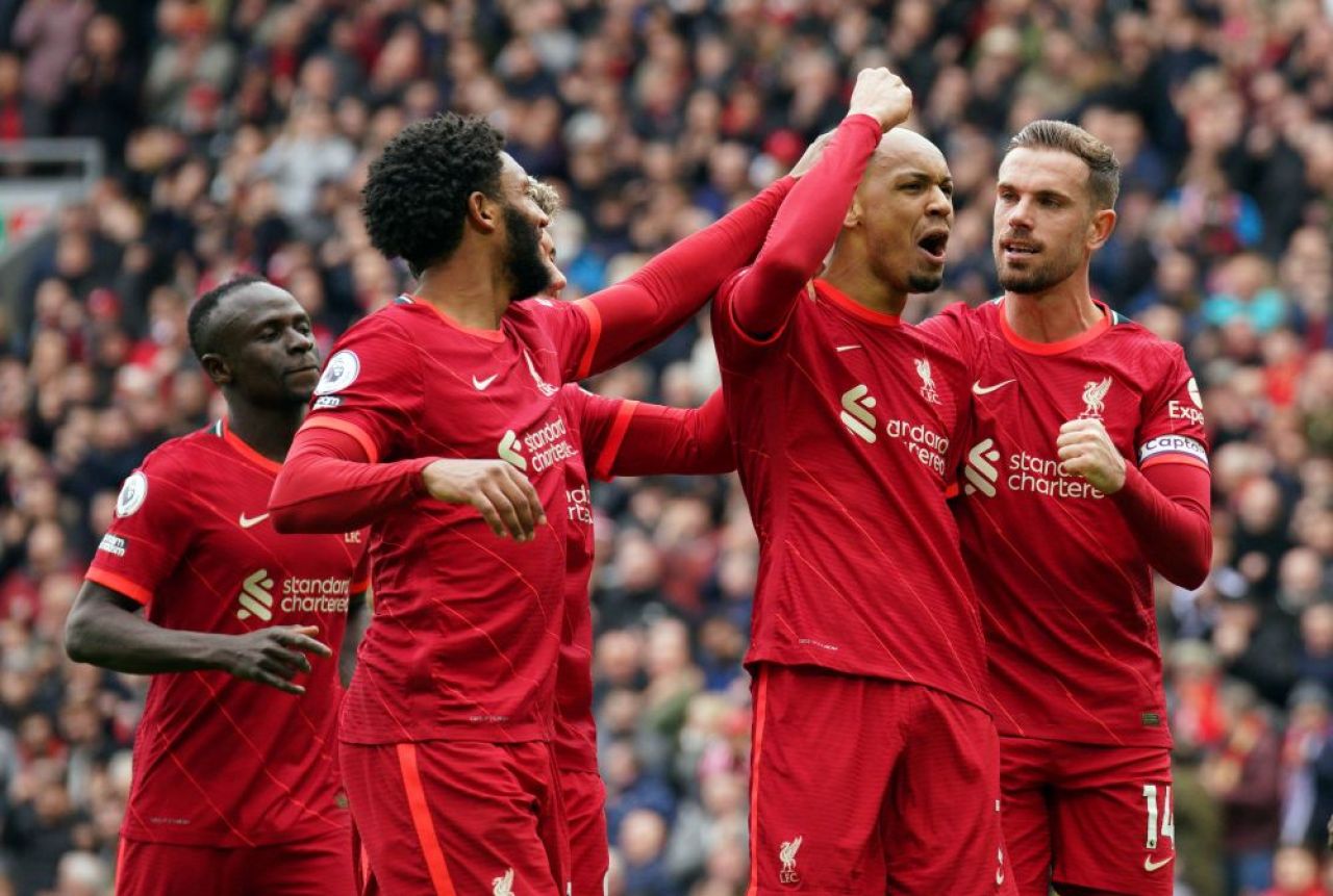 Klopp nu se lasă! Liverpool câștigă și meciul cu Watford și continuă cursa pentru titlu cu Manchester City_2