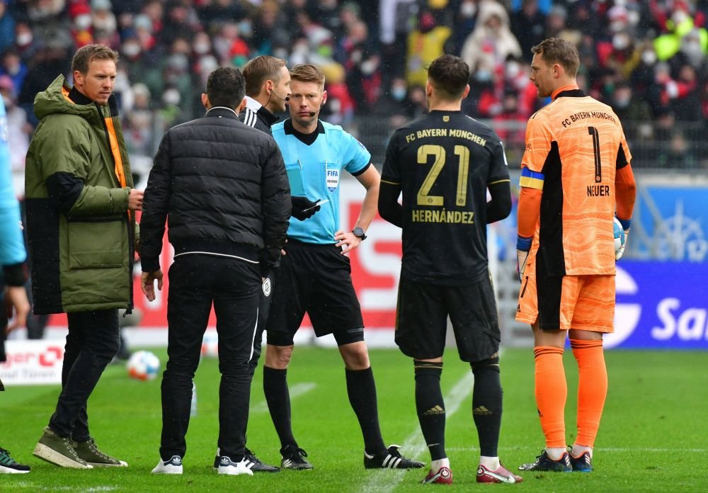 A vorbit arbitrul! De ce a jucat Bayern în 12 și ce se întâmplă acum cu meciul câștigat pe teren de bavarezi_9