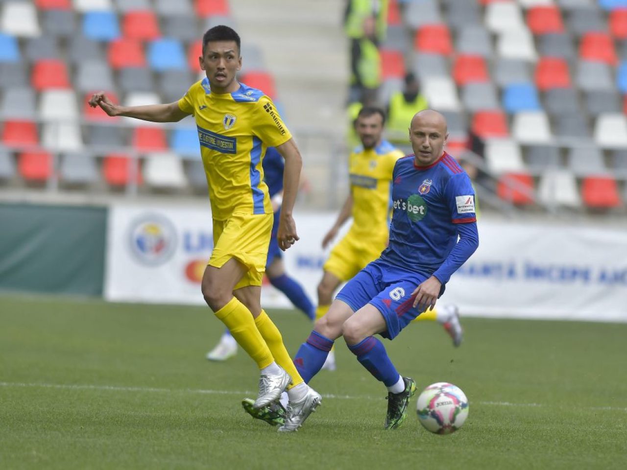 Verdictul specialistului după penalty-ul contestat din Steaua - Petrolul: ”Nu este de acceptat”_2