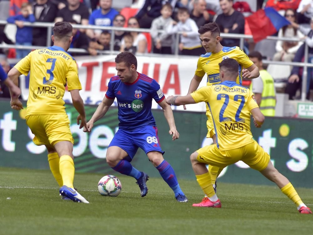 Verdictul specialistului după penalty-ul contestat din Steaua - Petrolul: ”Nu este de acceptat”_3