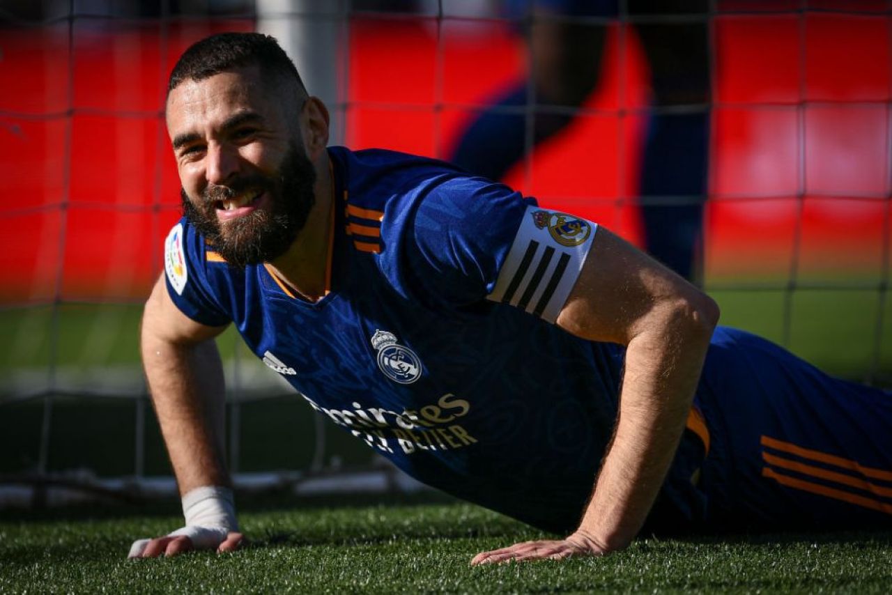 Ironii pentru Real Madrid, după meciul în care a primit trei penalty-uri: