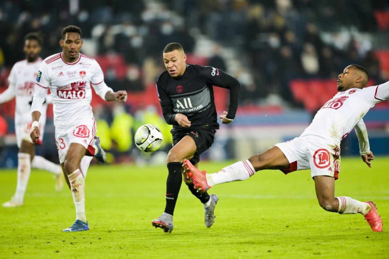 Șeicii milionari de la PSG, dispuși la orice pentru a-l ține pe Kylian Mbappe la Paris! Ce vor conducătorii să facă _3