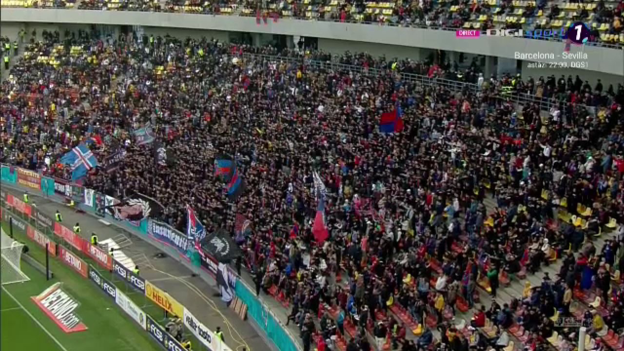 Aplaudat la scenă deschisă! Laurențiu Reghecampf, primit ca un rege pe Arena Națională de fanii lui FCSB_6