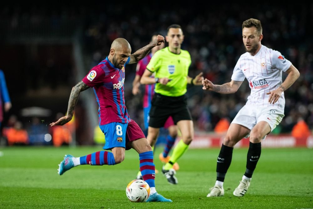 Barcelona învinge Sevilla după un golazo al lui Pedri și urcă pe locul doi! Reacție virală a lui Xavi_3