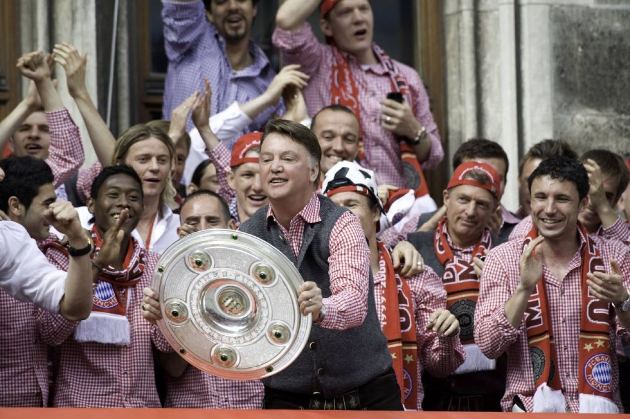 BREAKING NEWS! Anunț șoc în lumea fotbalului: Louis van Gaal a dezvăluit în direct că a fost diagnosticat cu o formă de cancer agresivă _5