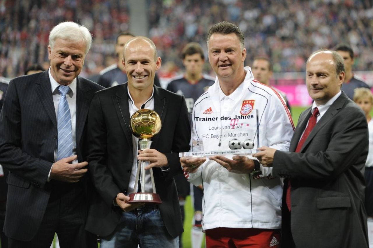 BREAKING NEWS! Anunț șoc în lumea fotbalului: Louis van Gaal a dezvăluit în direct că a fost diagnosticat cu o formă de cancer agresivă _11