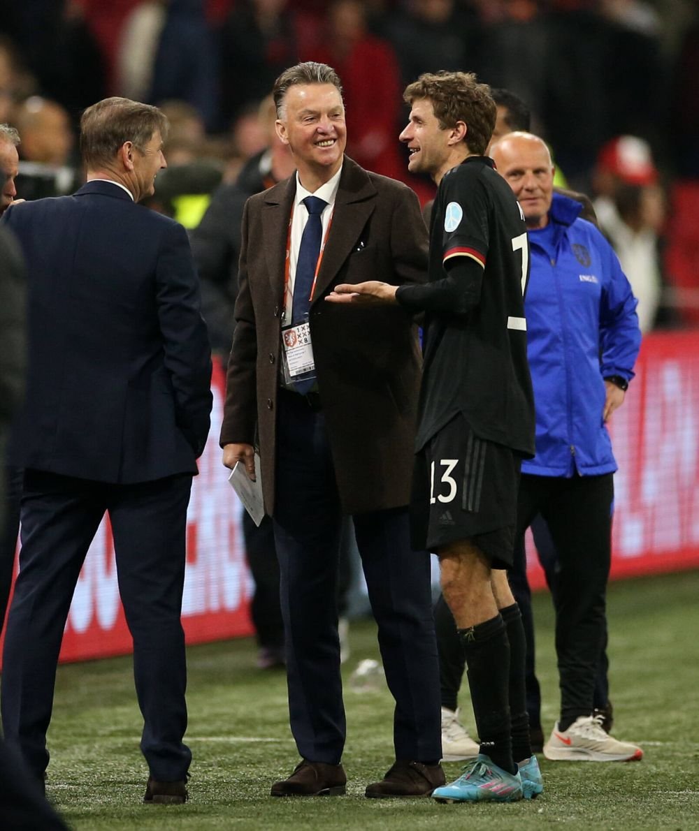 BREAKING NEWS! Anunț șoc în lumea fotbalului: Louis van Gaal a dezvăluit în direct că a fost diagnosticat cu o formă de cancer agresivă _21