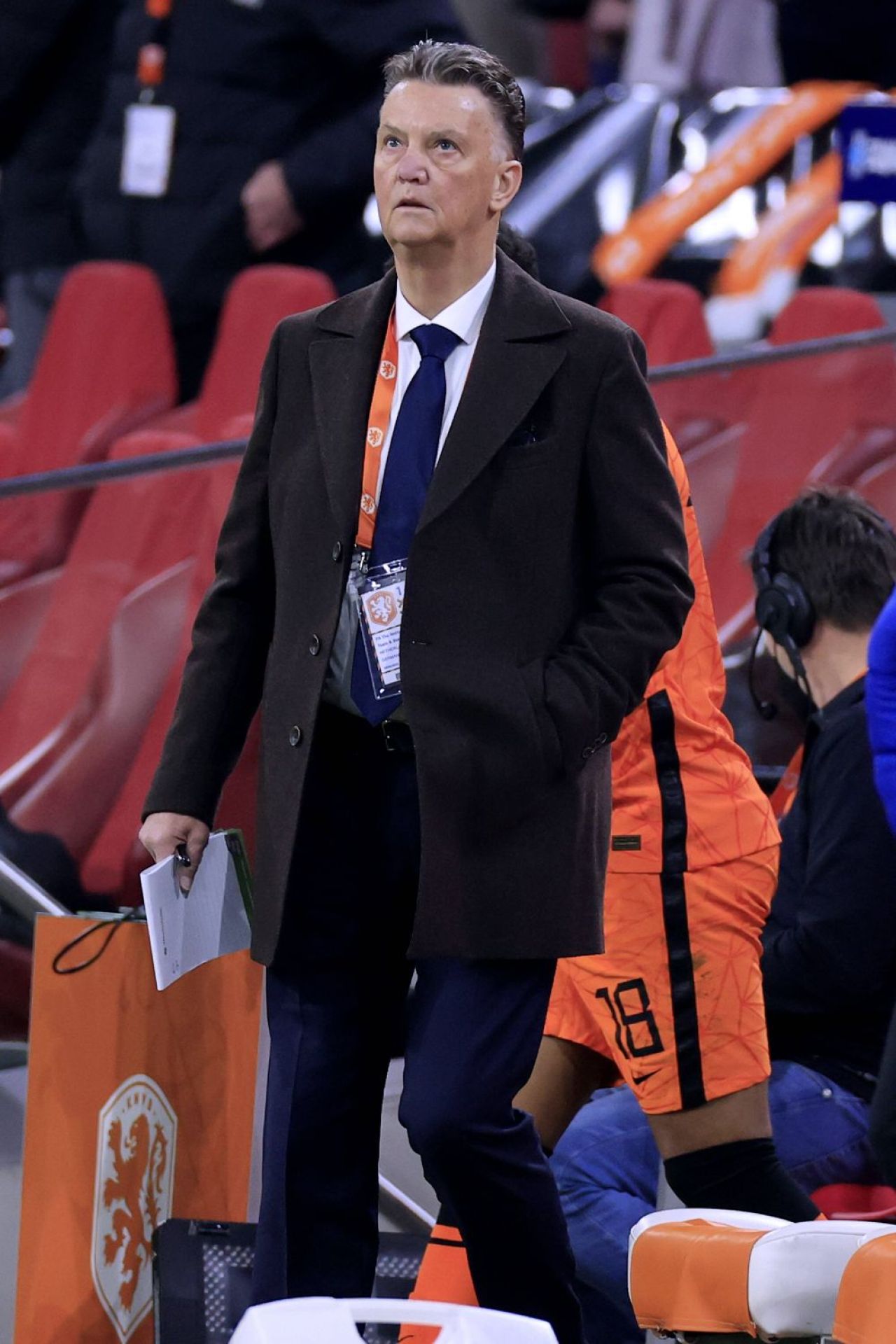BREAKING NEWS! Anunț șoc în lumea fotbalului: Louis van Gaal a dezvăluit în direct că a fost diagnosticat cu o formă de cancer agresivă _23