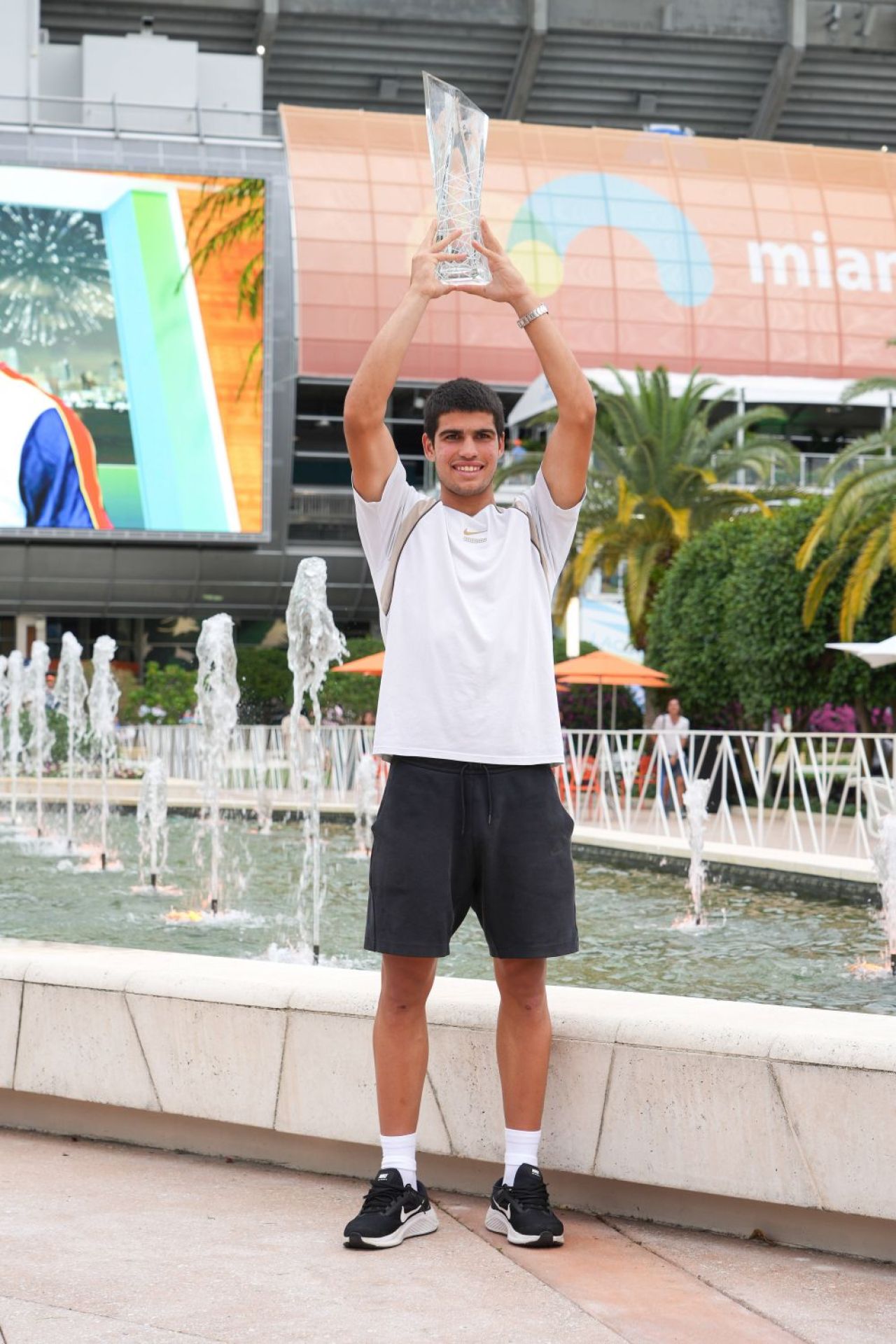 Carlos Alcaraz, direct în istoria tenisului! E cel mai tânăr câștigător al turneului ATP Masters 1.000 de la Miami _2