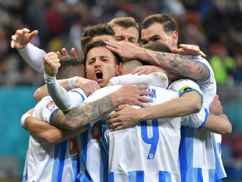 Oltenii au făcut spectacol după succesul cu FCSB! Cum au sărbătorit prima victorie cu &bdquo;roș-albaștrii&rdquo; după 32 de ani