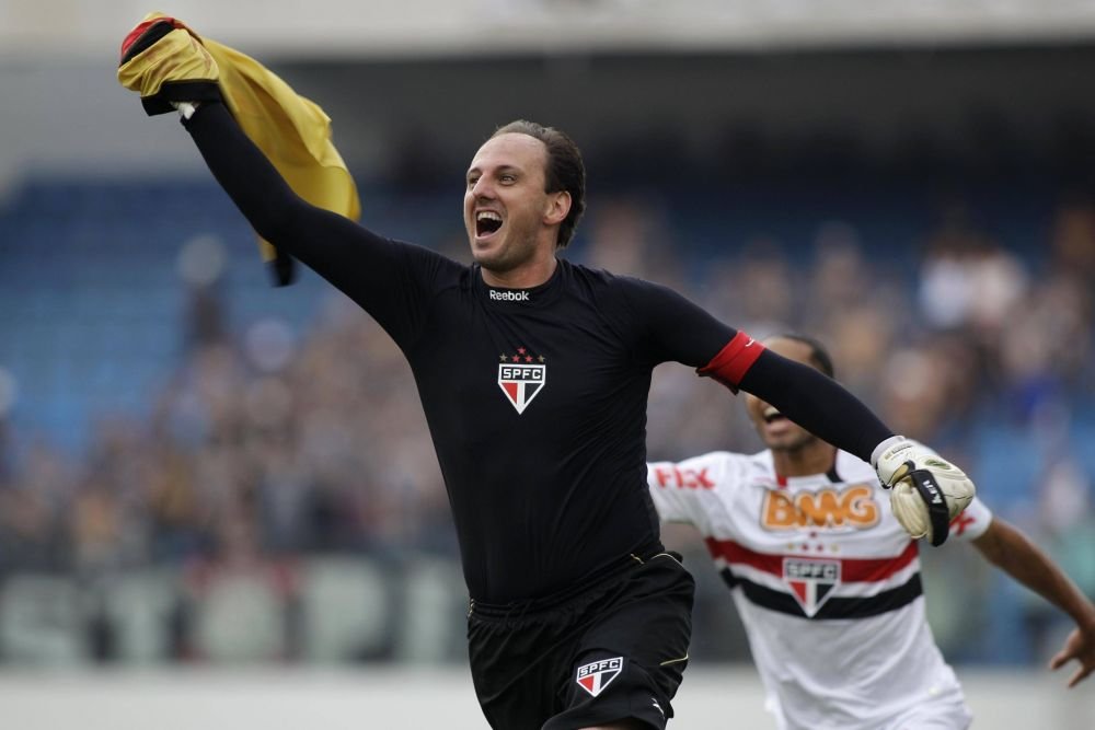 Doi fotbaliști legendari sunt singurii din lume care îl depășesc pe Cristiano Ronaldo la numărul de meciuri jucate_4