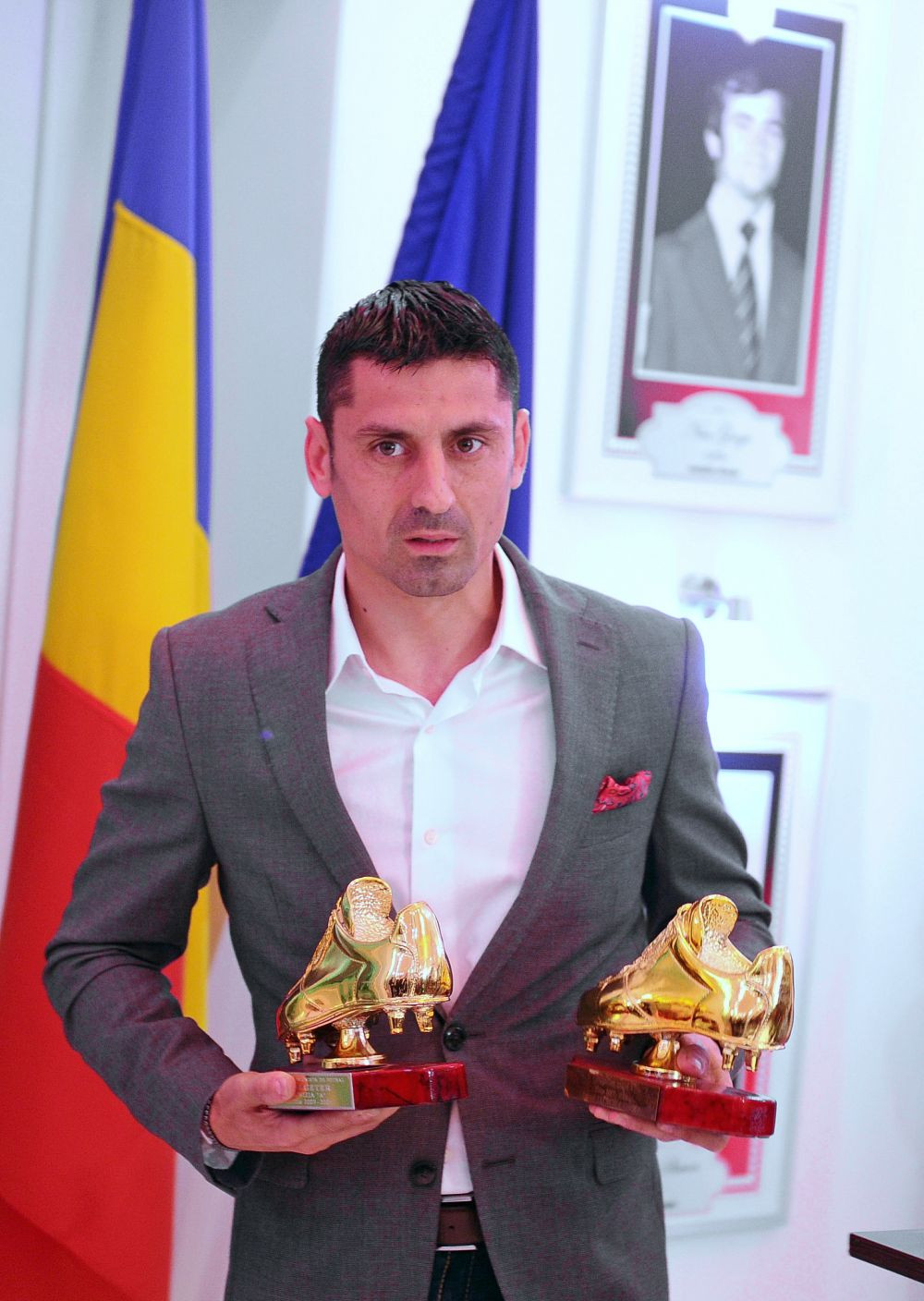 Dănciulescu s-a îmbrăcat la costum și se pregătește să sărbătorească salvarea lui Dinamo