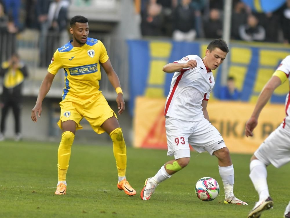 Petrolul și Hermannstadt remizează în duelul primelor clasate din Liga 2! Cum arată acum clasamentul_6