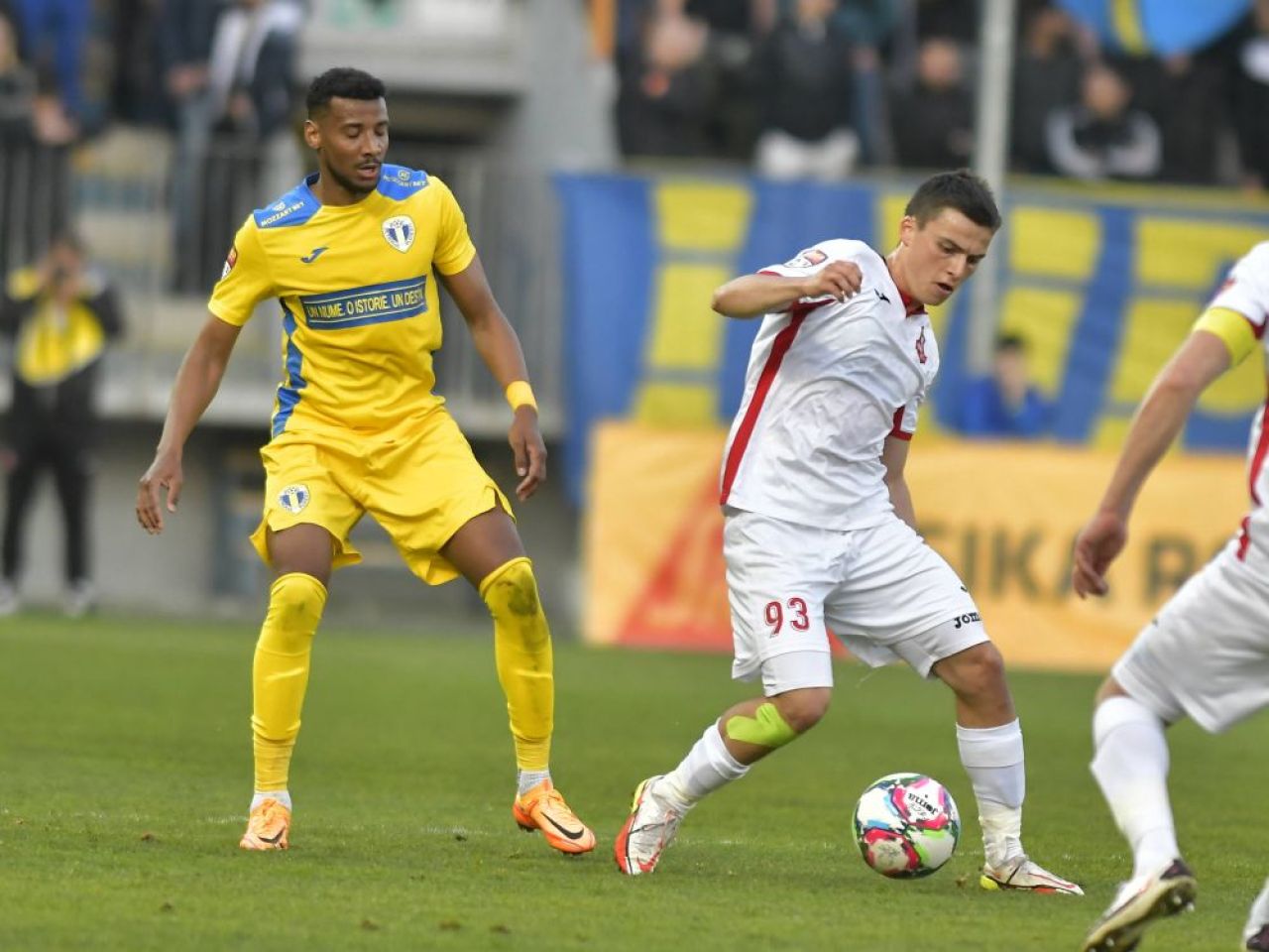 Petrolul și Hermannstadt remizează în duelul primelor clasate din Liga 2! Cum arată acum clasamentul_6