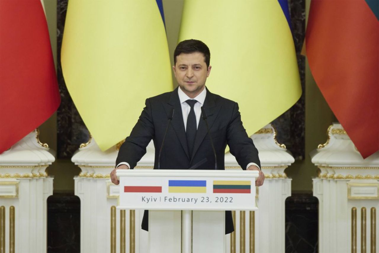 Războiul, pe chipul lui Zelenski! Transformarea șocantă a președintelui Ucrainei în doar 41 de zile! Diferențele sunt de necrezut _5