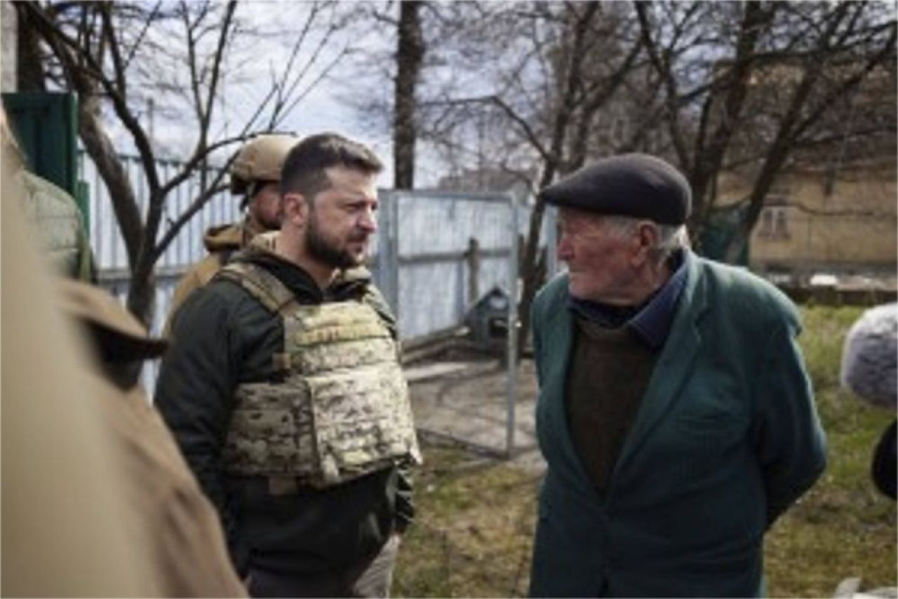 Războiul, pe chipul lui Zelenski! Transformarea șocantă a președintelui Ucrainei în doar 41 de zile! Diferențele sunt de necrezut _15