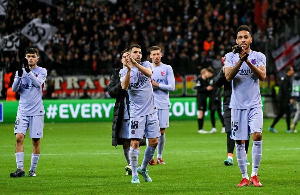 Eintracht Frankfurt  - FC Barcelona 1-1 | Xavi Hernandez, critic după remiza de la Frankfurt: „Nu am excelat la capitolul acesta!” _4