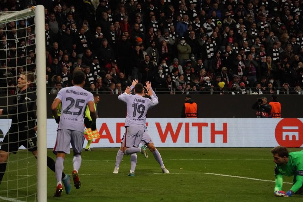 Eintracht Frankfurt  - FC Barcelona 1-1 | Xavi Hernandez, critic după remiza de la Frankfurt: „Nu am excelat la capitolul acesta!” _7