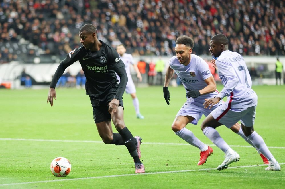 Eintracht Frankfurt  - FC Barcelona 1-1 | Xavi Hernandez, critic după remiza de la Frankfurt: „Nu am excelat la capitolul acesta!” _9