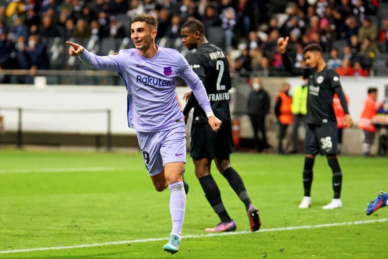 Eintracht Frankfurt - FC Barcelona 1-1 | Xavi Hernandez, critic după remiza de la Frankfurt: „Nu am excelat la capitolul acesta!” _14