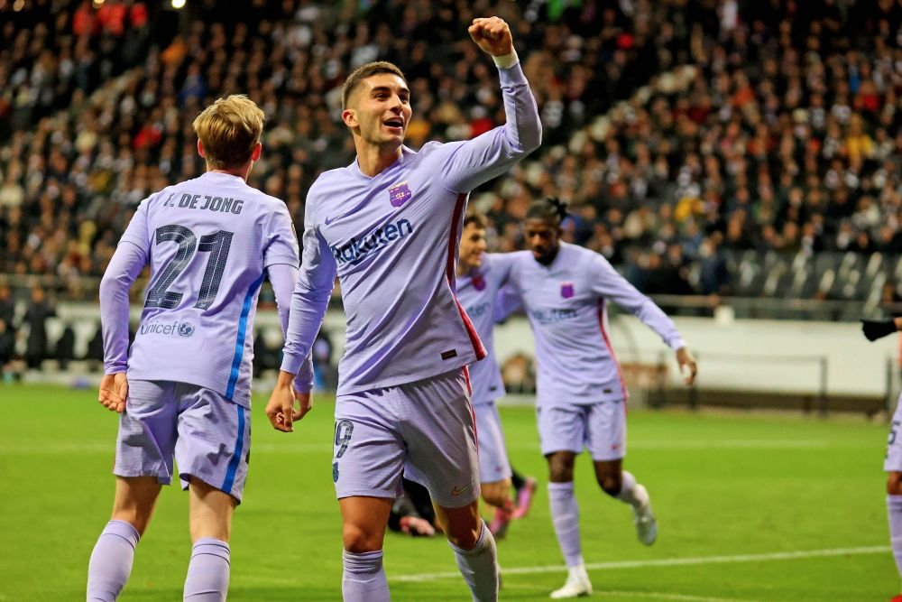 Eintracht Frankfurt  - FC Barcelona 1-1 | Xavi Hernandez, critic după remiza de la Frankfurt: „Nu am excelat la capitolul acesta!” _16