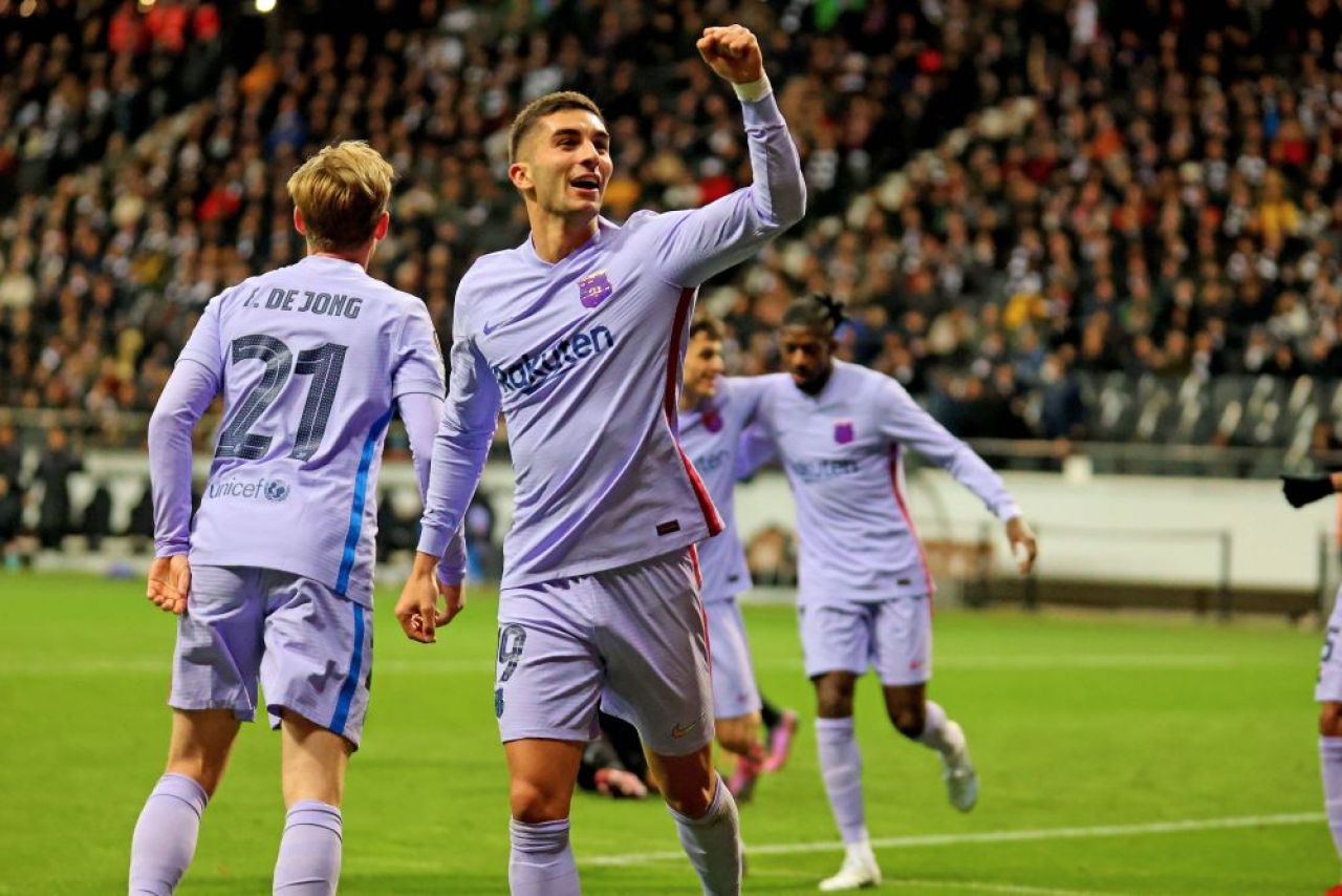 Eintracht Frankfurt - FC Barcelona 1-1 | Xavi Hernandez, critic după remiza de la Frankfurt: „Nu am excelat la capitolul acesta!” _16