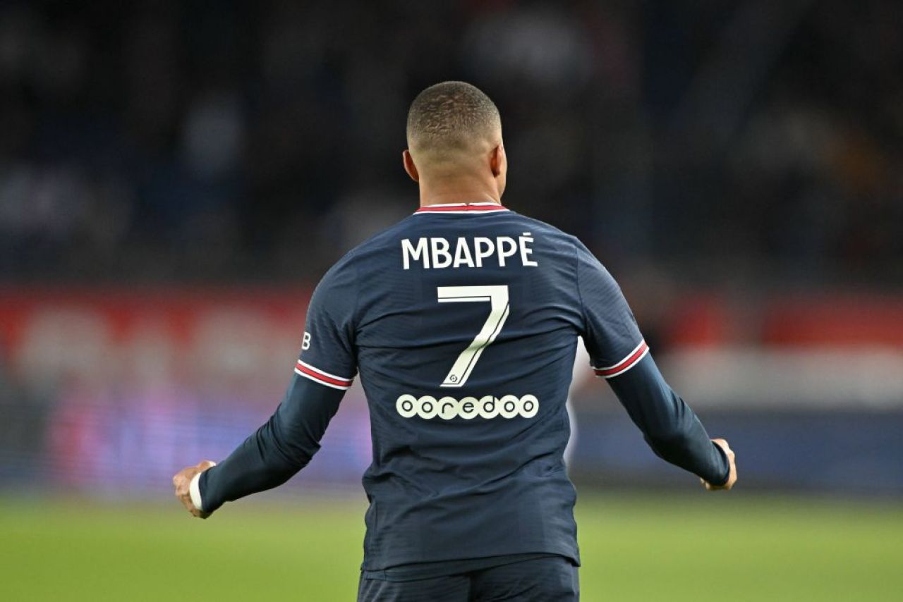 De pe altă planetă! Oferta ireală a șeicilor de la PSG pentru Kylian Mbappe! Salariul uriaș pe care i-l oferă atacantului francez _6