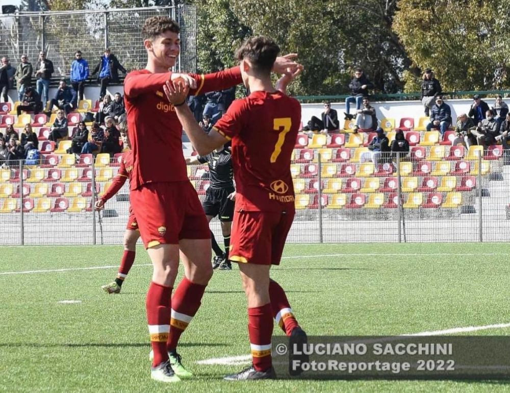 Nu se mai oprește! Rom&acirc;nul &rdquo;rapace&rdquo; a marcat două goluri &icirc;n două minute pentru AS Roma