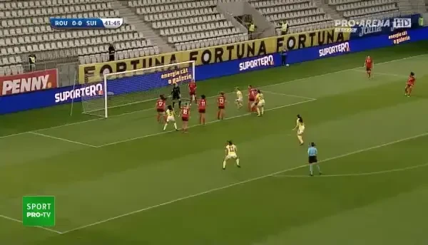 Rom&acirc;nia - Elveția | Minutul 42: GOL Rom&acirc;nia!