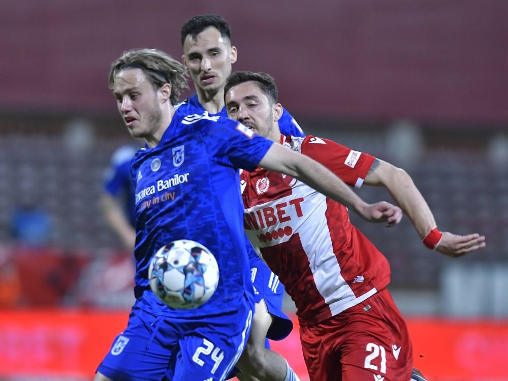 Dinamo - FCU Craiova 1-2 | S-au încins spiritele în ”Ștefan cel Mare”! Jucătorii s-au încăierat chiar pe teren_9