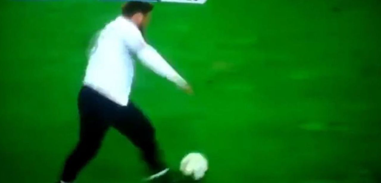 Eroul lui Putin s-a făcut de râs în fața a mii de oameni! Nu i-a ieșit nici la baschet și nici la fotbal_2