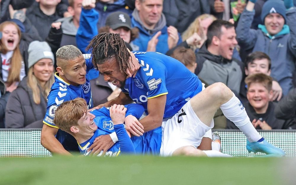 Manchester United a pierdut cu Everton și 'cade' de pe locurile de cupe europene! O singură victorie în șapte meciuri pentru „diavoli”! Ronaldo, cu piciorul însângerat la final _8