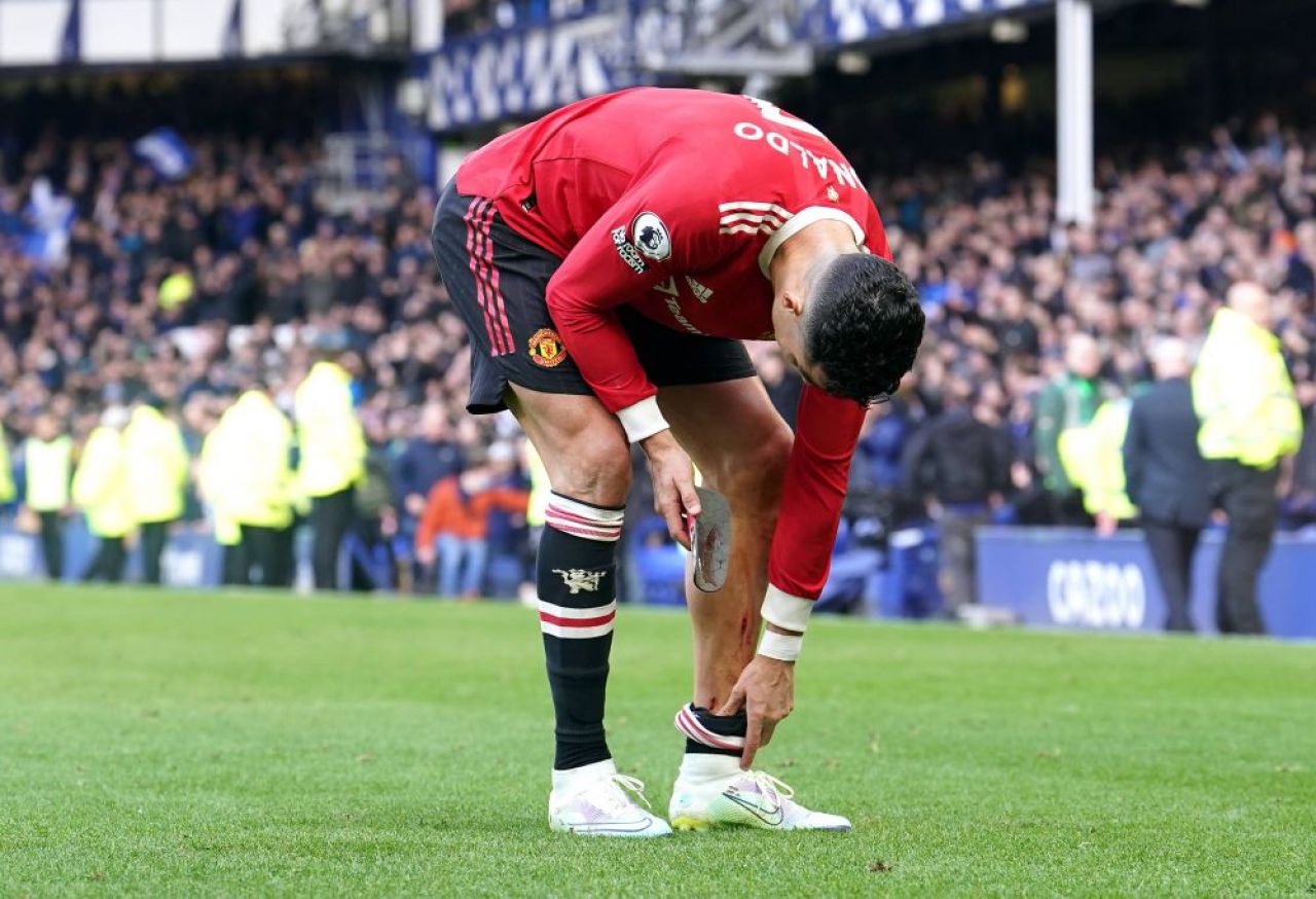 Cristiano Ronaldo și-a ieșit din minți după eșecul cu Everton. Gestul violent surprins de fani_1