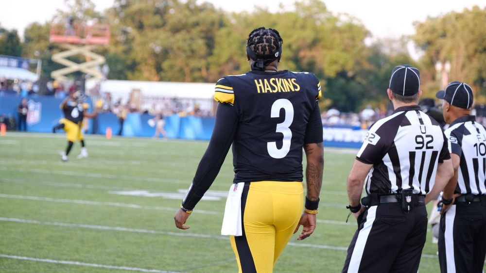 Tragedie în sport! Un quarterback de doar 24 de ani din NFL a murit după ce a fost lovit de mașină _3