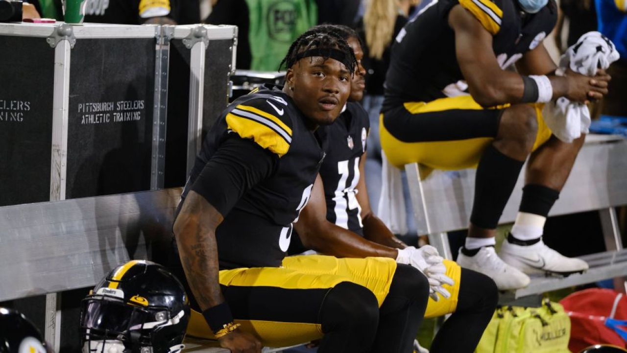 Tragedie în sport! Un quarterback de doar 24 de ani din NFL a murit după ce a fost lovit de mașină _4