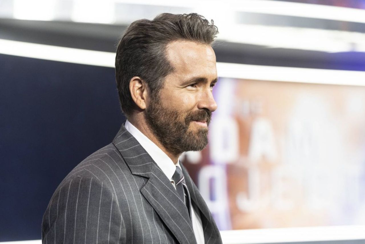 Răspuns genial al lui Ryan Reynolds când un fan l-a implorat să „cumpere Manchester United!” Ce replică i-a dat _7